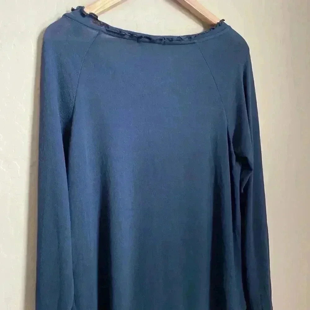 Gibson Ruffled Edge Raglan Pullover Navy - Picture 4 of 9
